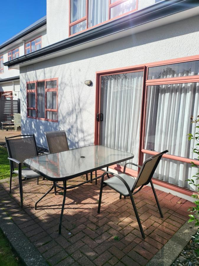 Destiny on Fitzherbert Palmerston North Exterior foto