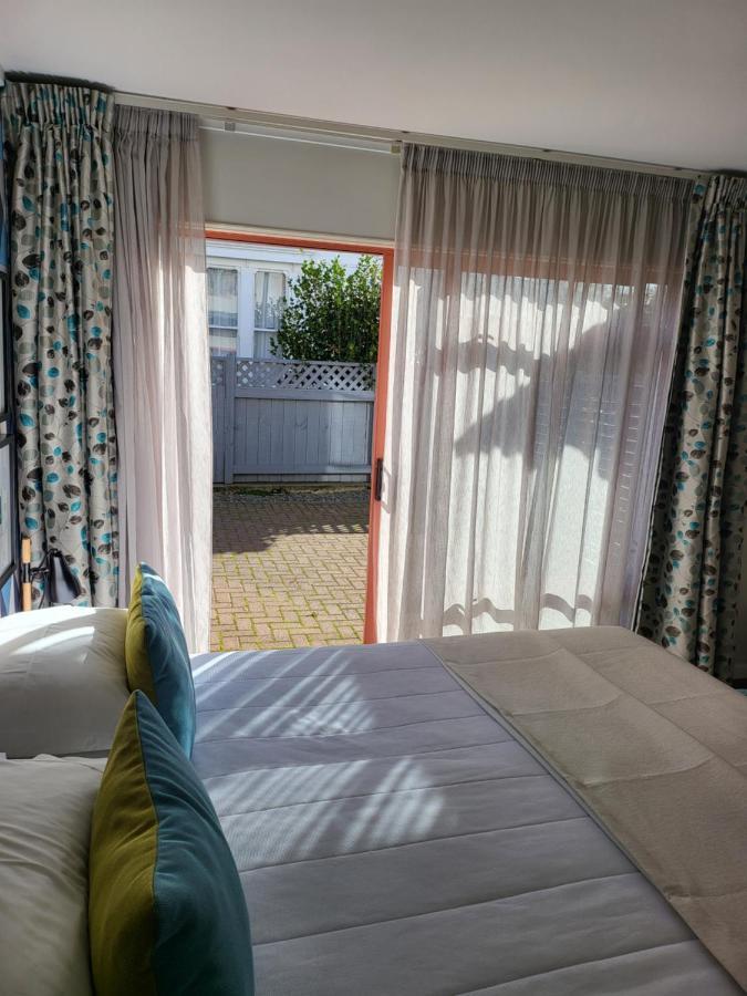 Destiny on Fitzherbert Palmerston North Exterior foto