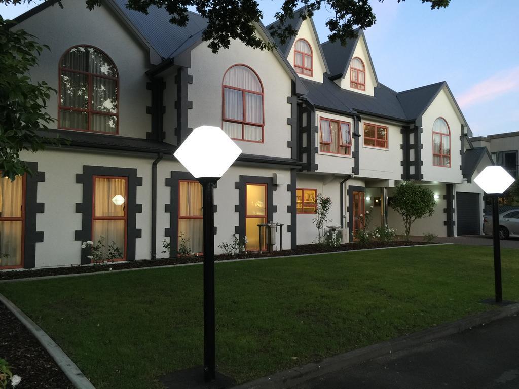 Destiny on Fitzherbert Palmerston North Exterior foto