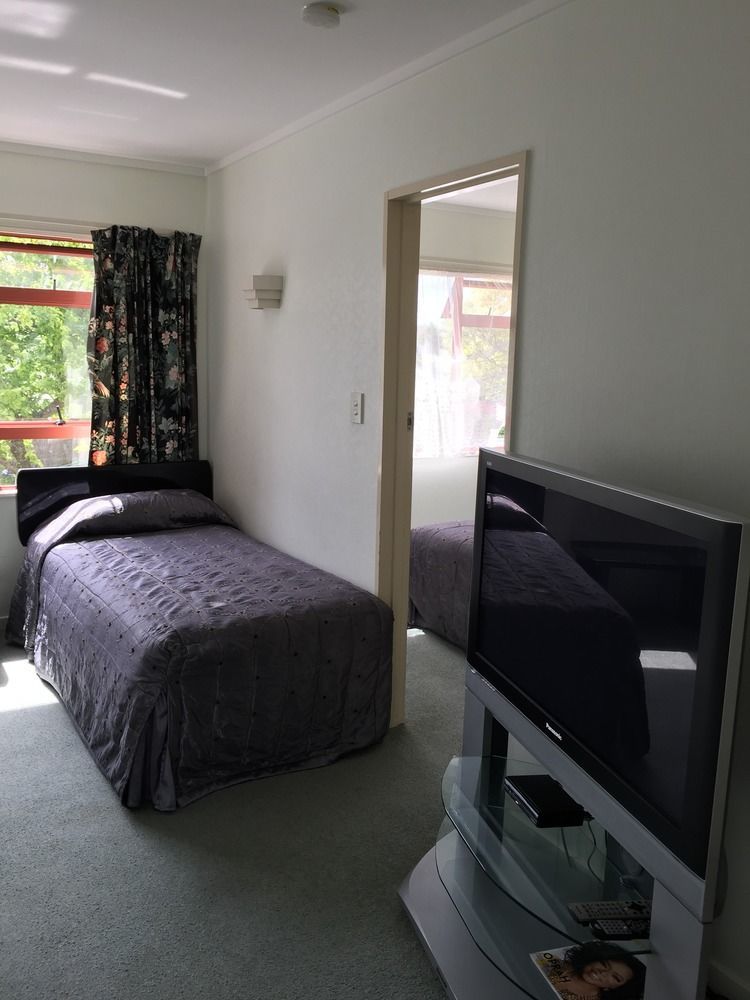 Destiny on Fitzherbert Palmerston North Exterior foto